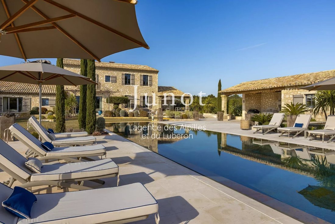Country House in Saint-Rémy-de-Provence, Provence-Alpes-Côte d'Azur, France 4 - 13687961