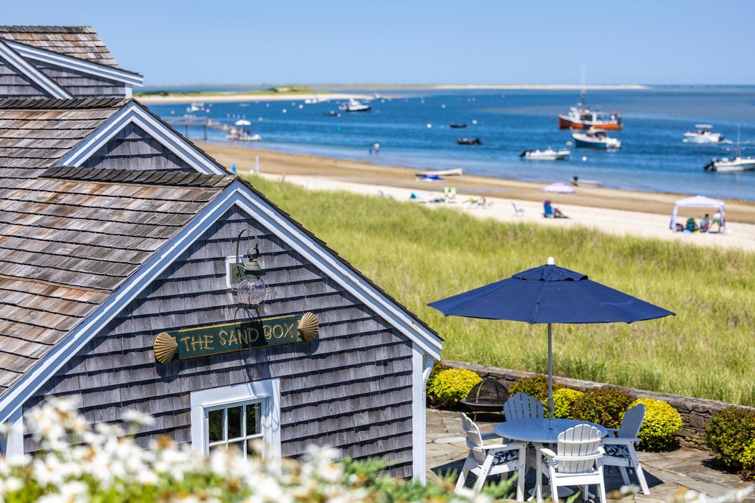 House in Chatham, Massachusetts, United States 4 - 18528233