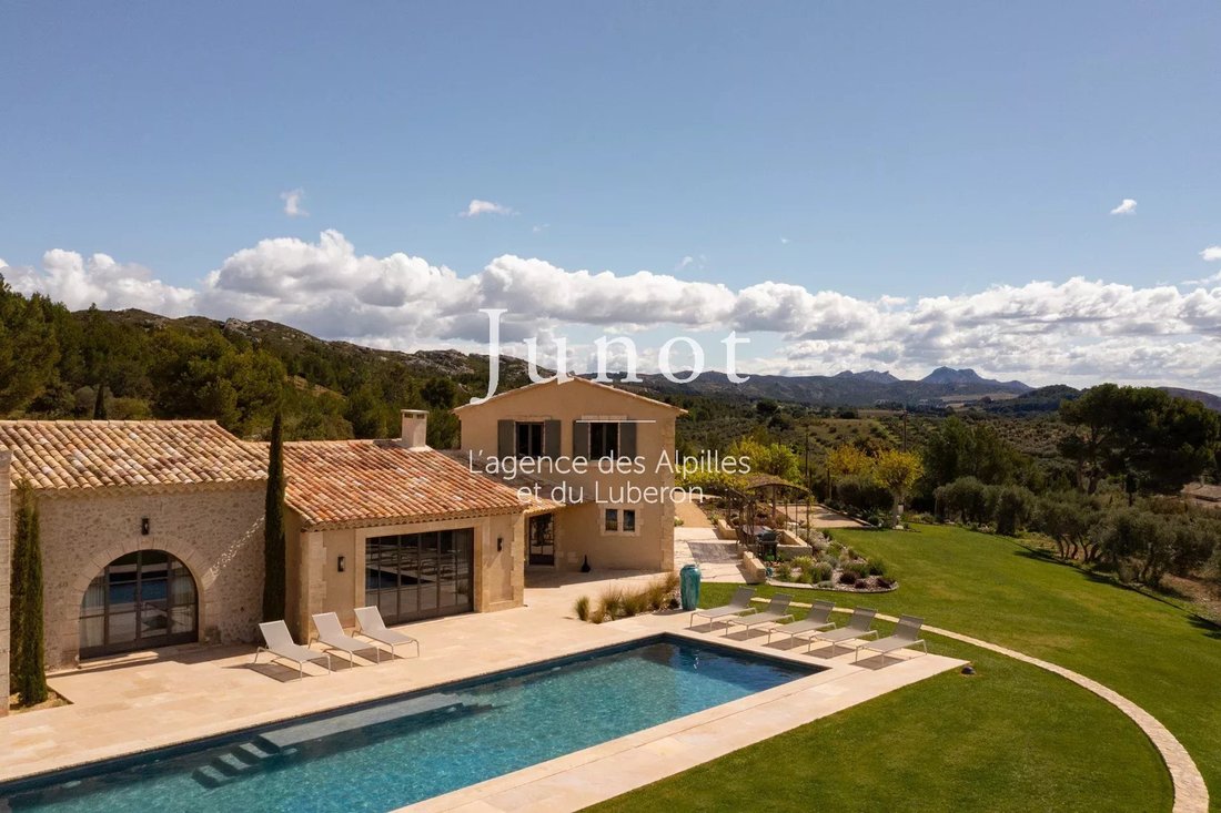 Country House in Maussane-les-Alpilles, Provence-Alpes-Côte d'Azur, France 3 - 13688969