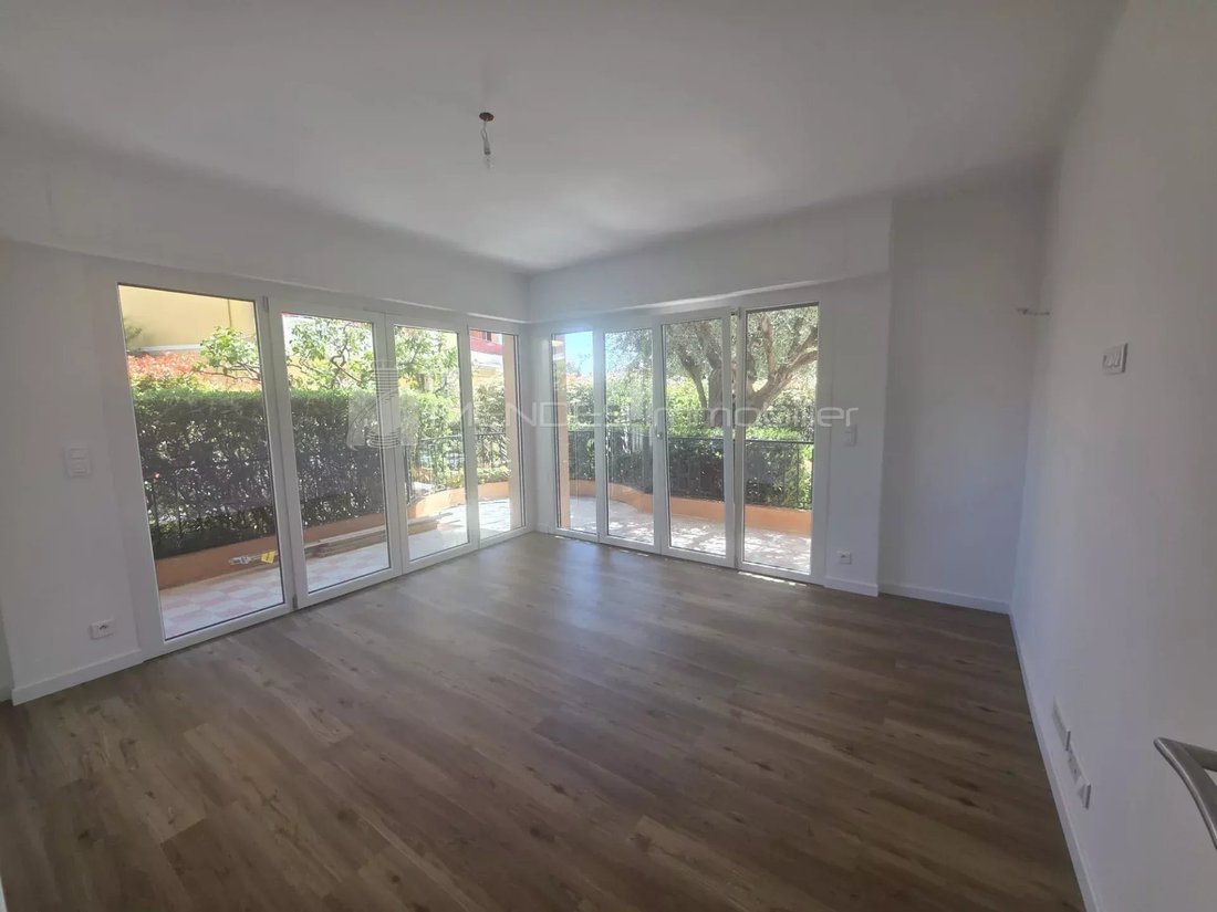 Apartment in Carnoles, Roquebrune-Cap-Martin, France 2 - 15848116