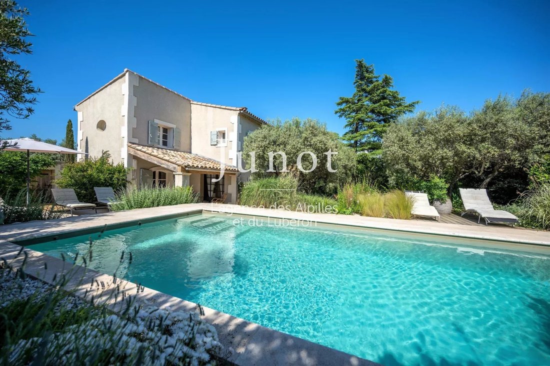 Country House in Eygalières, Provence-Alpes-Côte d'Azur, France 2 - 14910556