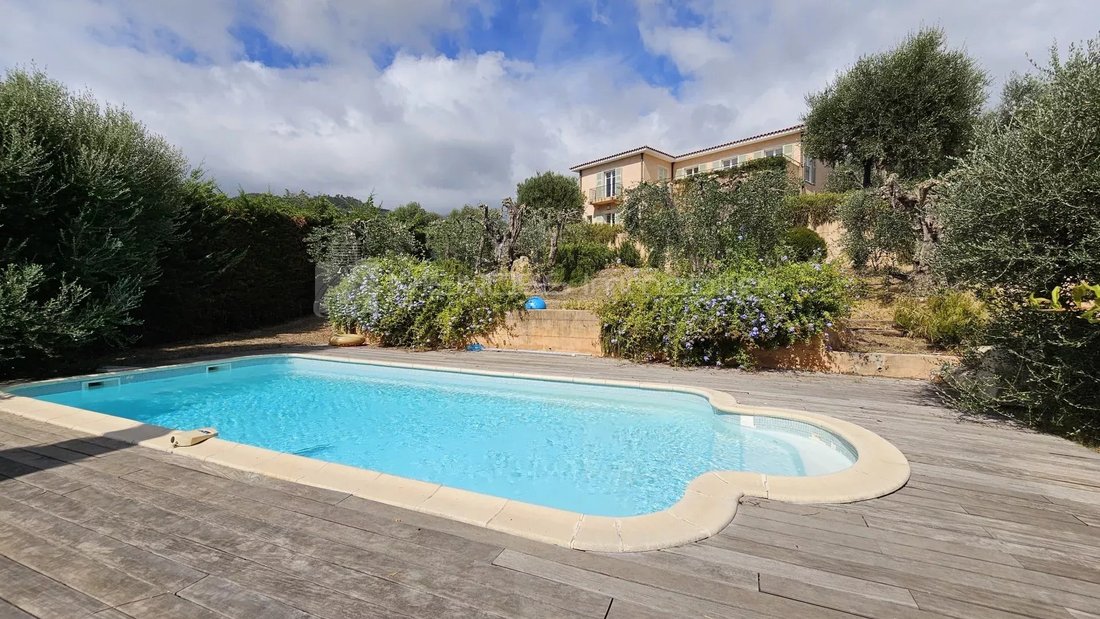 Villa in Menton, Provence-Alpes-Côte d'Azur, France 5 - 16135885