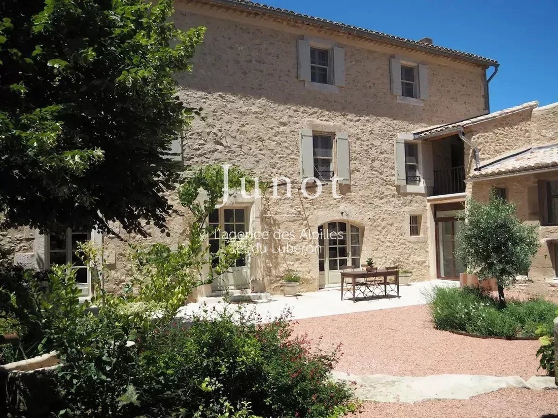 Country House in Oppède, Provence-Alpes-Côte d'Azur, France 4 - 13688880