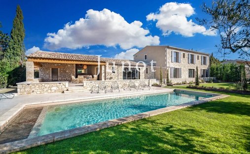 Country House in Maussane-les-Alpilles, Provence-Alpes-Côte d'Azur, France 1