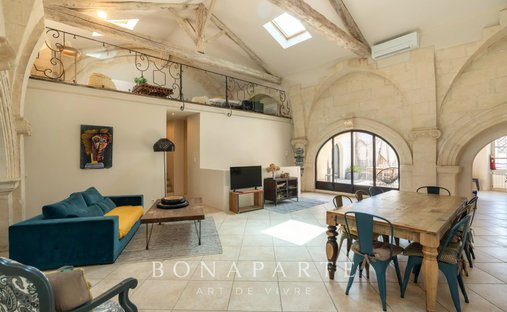 Apartment in Saint-Rémy-de-Provence, Provence-Alpes-Côte d'Azur, France 1