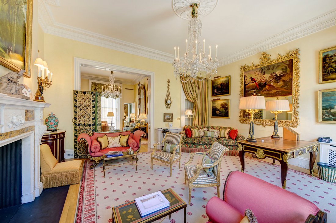 House in Belgravia, Westminster, England 3 - 18526727