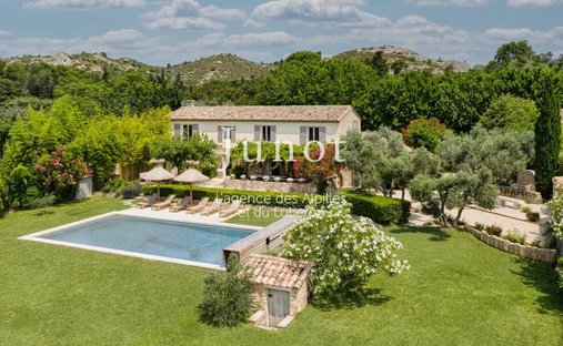 Country House in Maussane-les-Alpilles, Provence-Alpes-Côte d'Azur, France 1