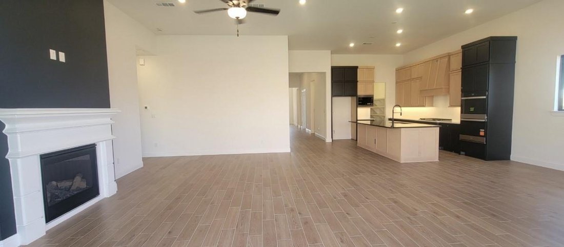 House in Montgomery, Texas, United States 2 - 17208062