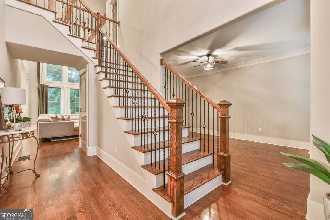 Johns Creek, Georgia, United States 5 - 18526686