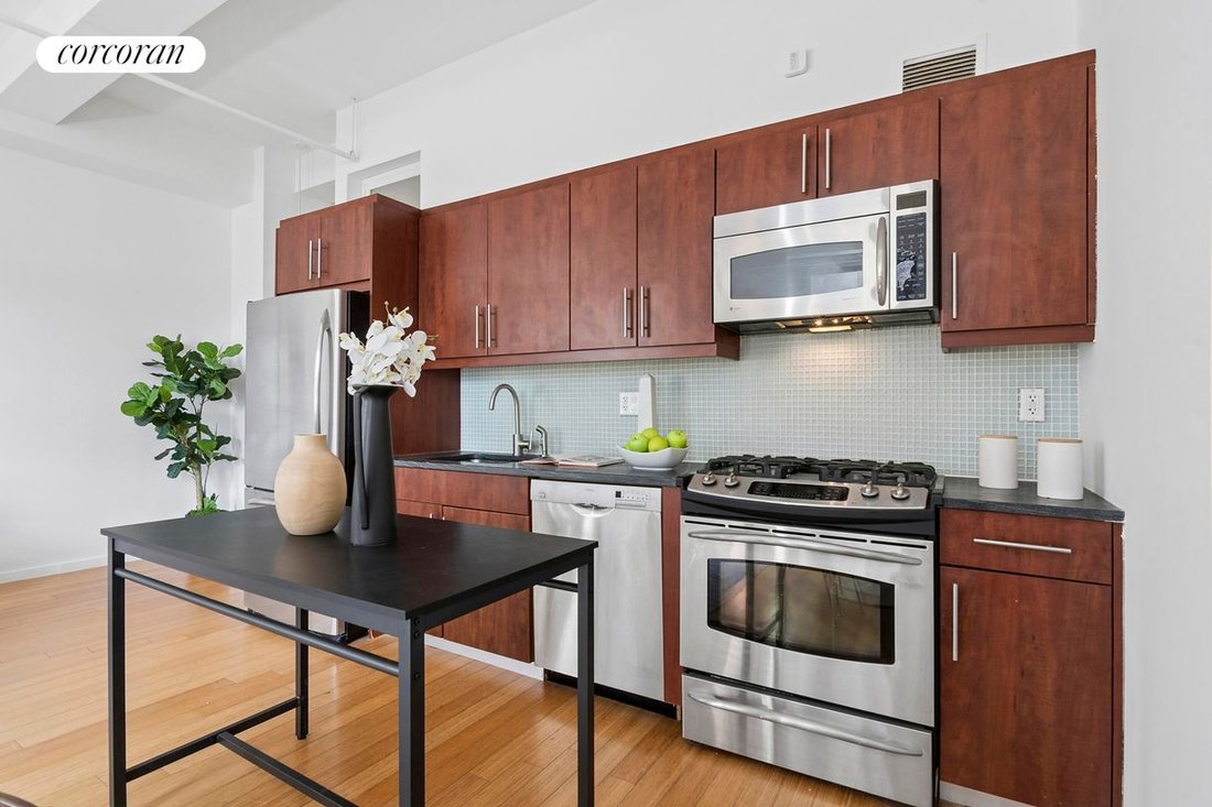 Condo in New York, New York, United States 3 - 17684088
