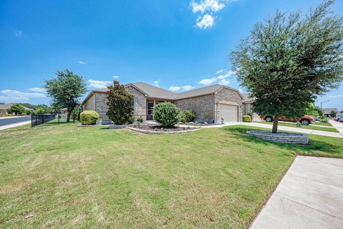 House in Georgetown, Texas, United States 1 - 18528902