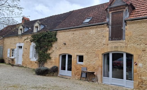 House in Saint-Genies, Nouvelle-Aquitaine, France 1