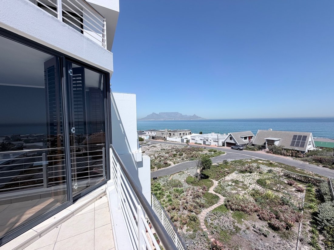 Apartment in Bothasig, Cape Town, South Africa 4 - 18529970
