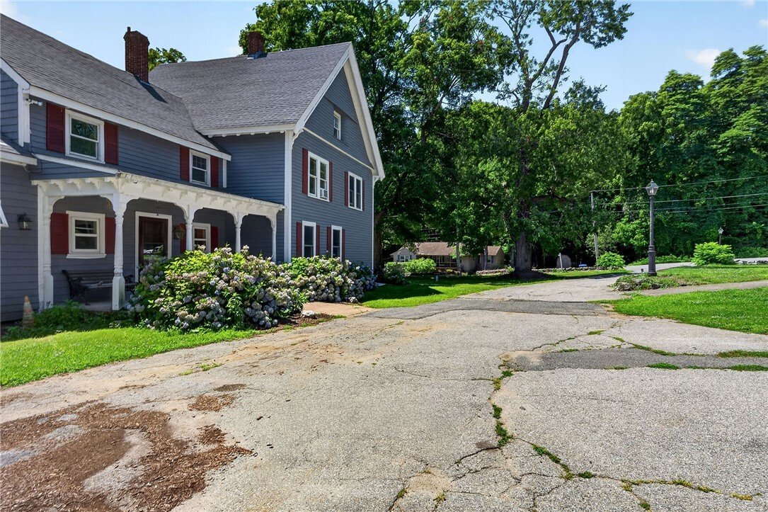 House in Cumberland, Rhode Island, United States 4 - 18528471