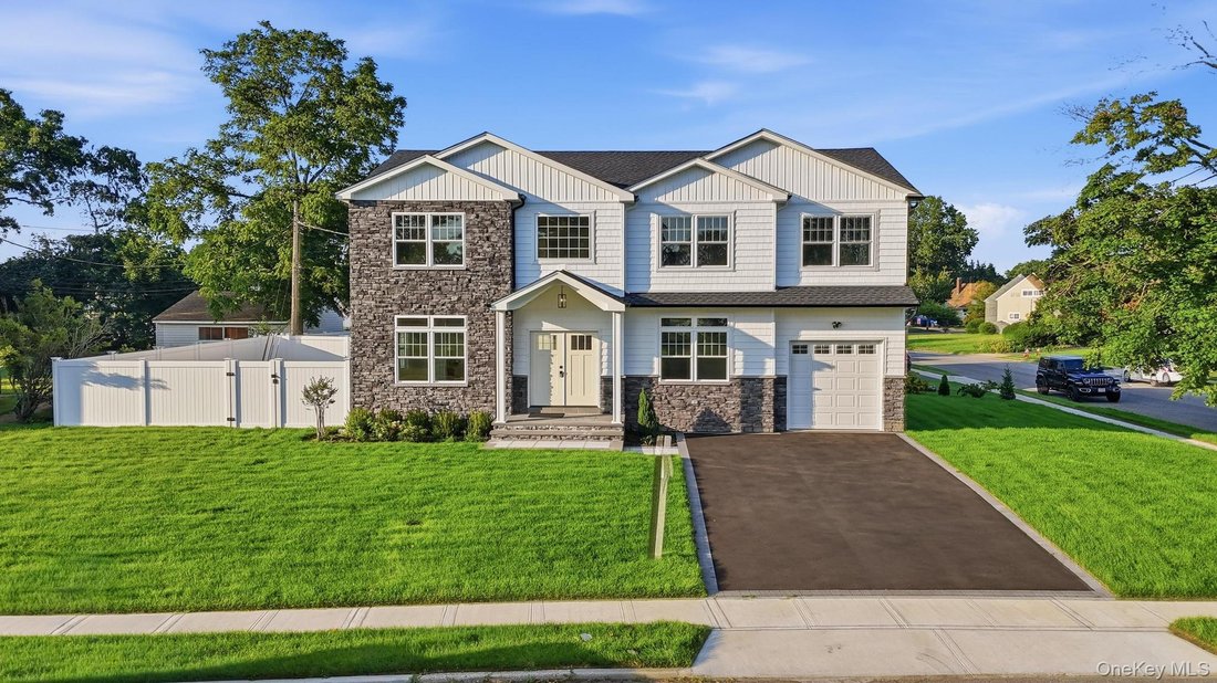 House in Hicksville, New York, United States 2 - 17574832