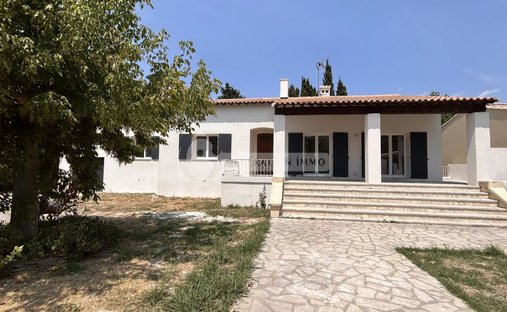 Casa a Campagne, Tarascon, Francia 1