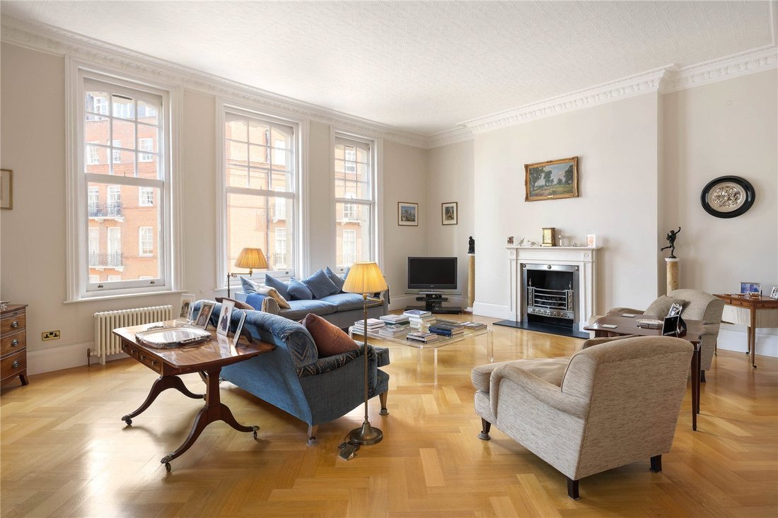 Apartment in South Kensington, Kensington And Chelsea, England 5 - 18526730