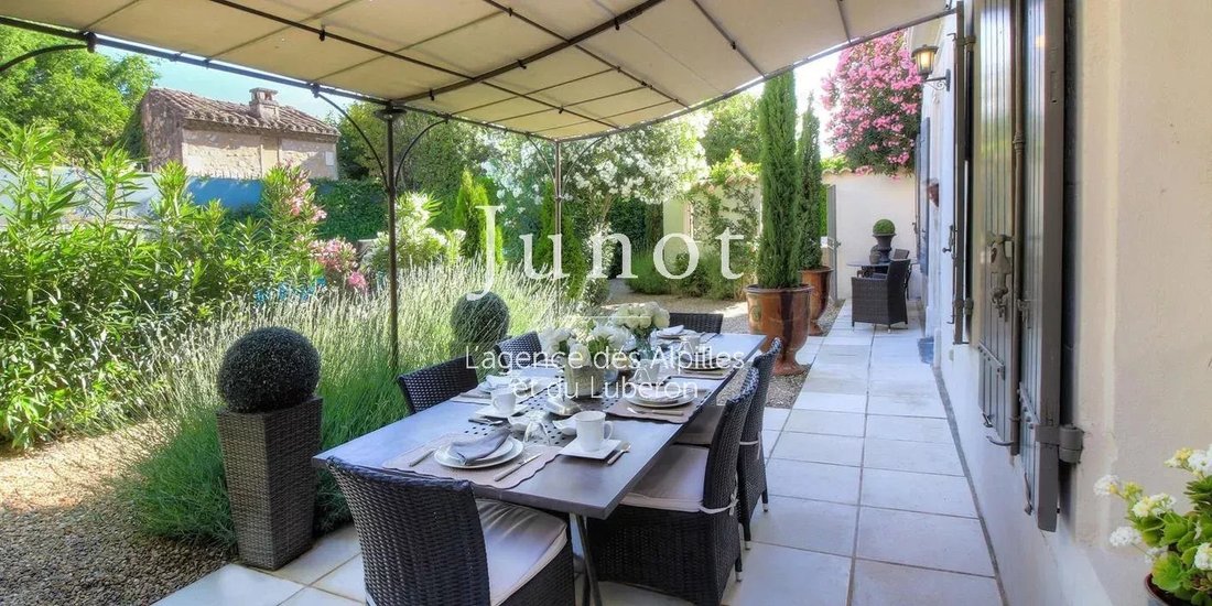 House in Boulbon, Provence-Alpes-Côte d'Azur, France 3 - 13686869