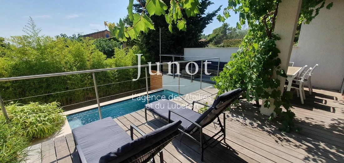 House in Maussane-les-Alpilles, Provence-Alpes-Côte d'Azur, France 1 - 13688133