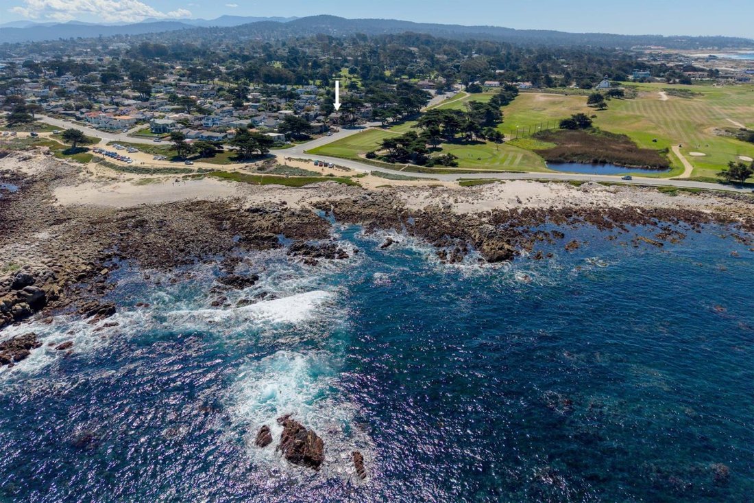 House in Pacific Grove, California, United States 2 - 17710402