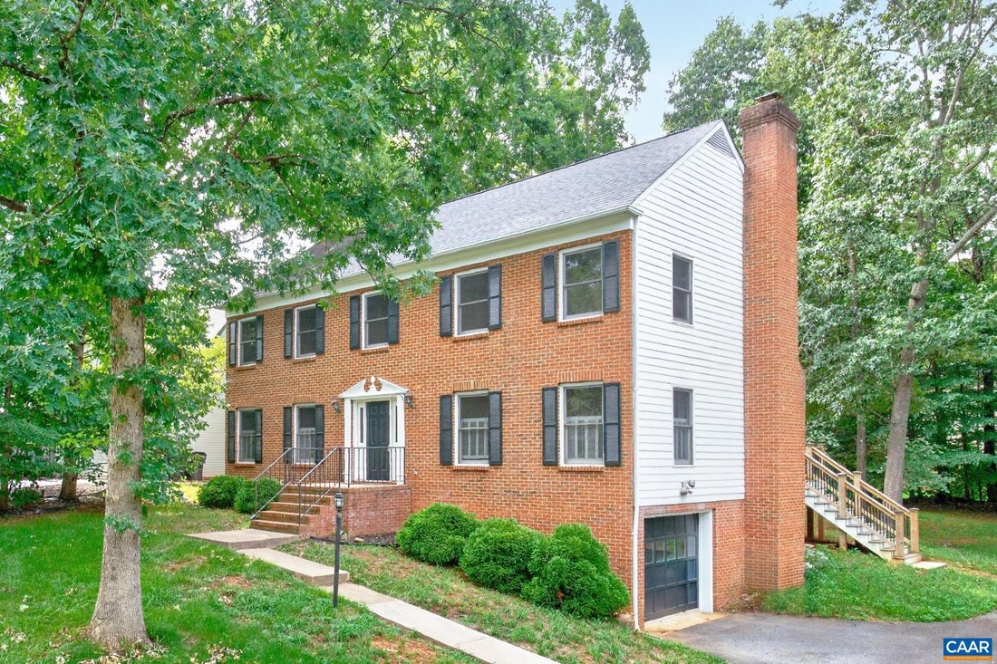 Maison à Charlottesville, Virginie, États-Unis 2 - 18528527