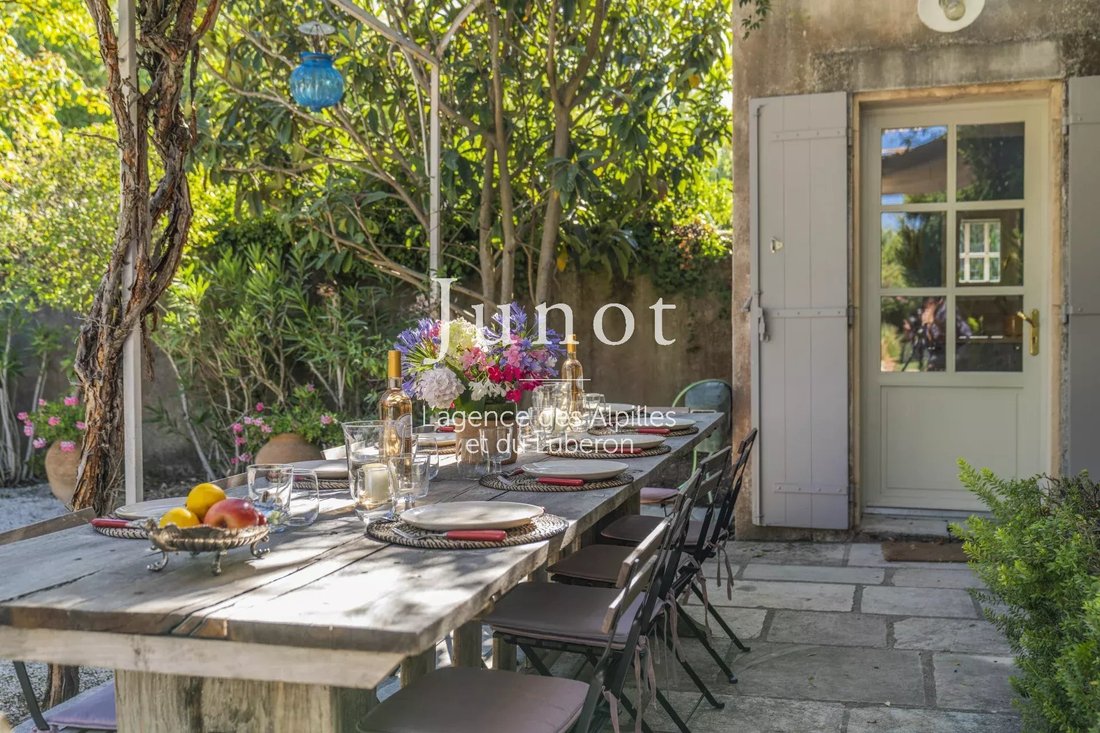 Country House in Eygalières, Provence-Alpes-Côte d'Azur, France 3 - 13688338
