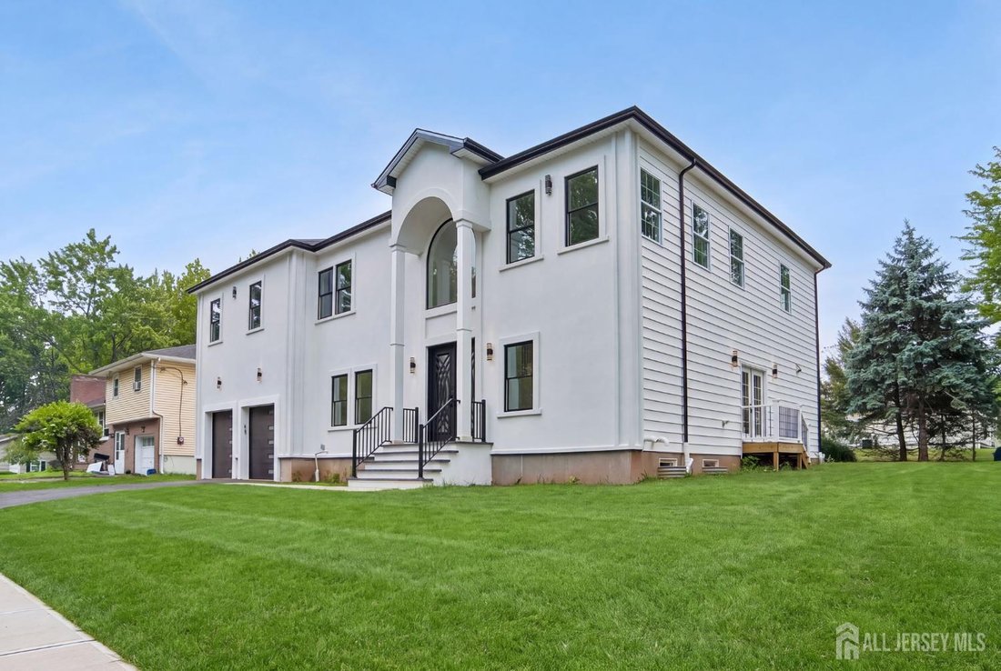 House in Metuchen, New Jersey, United States 2 - 18526918