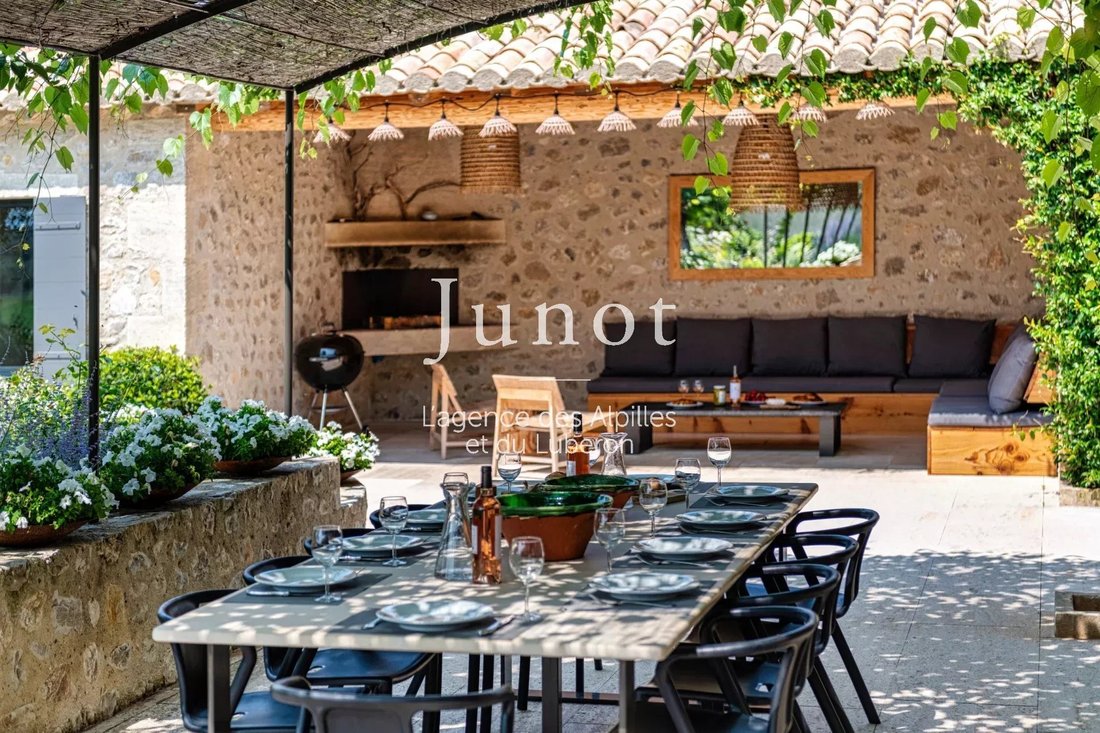 Country House in Maussane-les-Alpilles, Provence-Alpes-Côte d'Azur, France 3 - 13688228