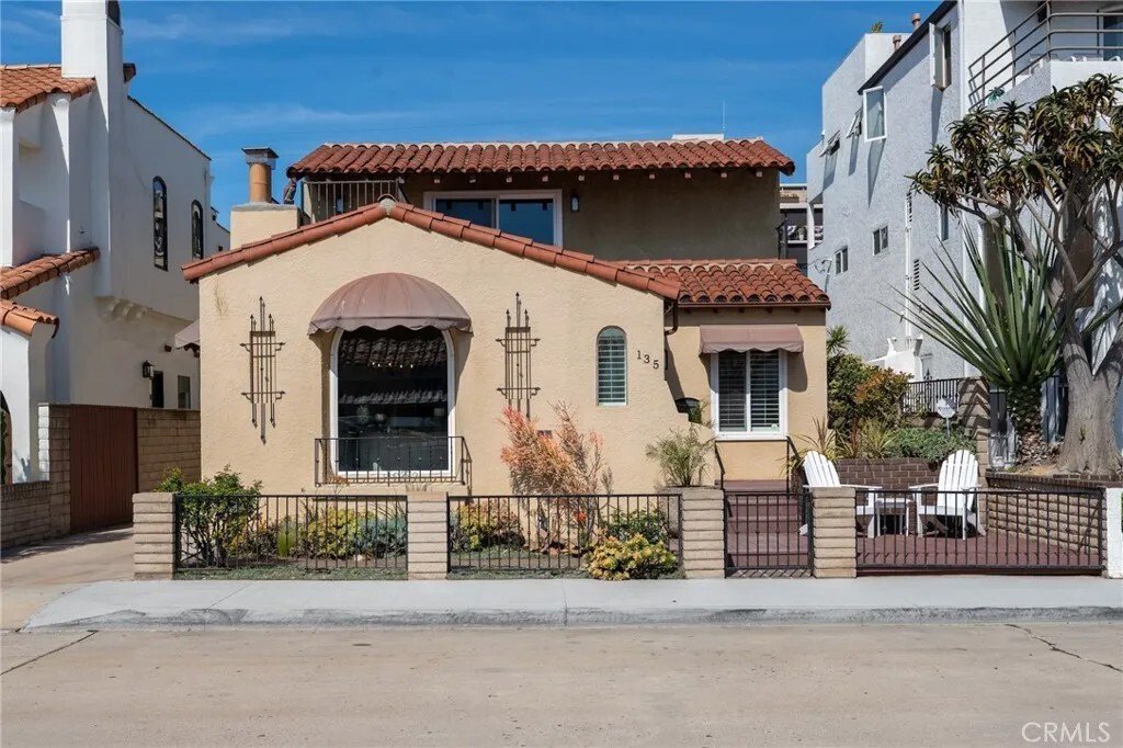 House in Signal Hill, California, United States 5 - 18529141