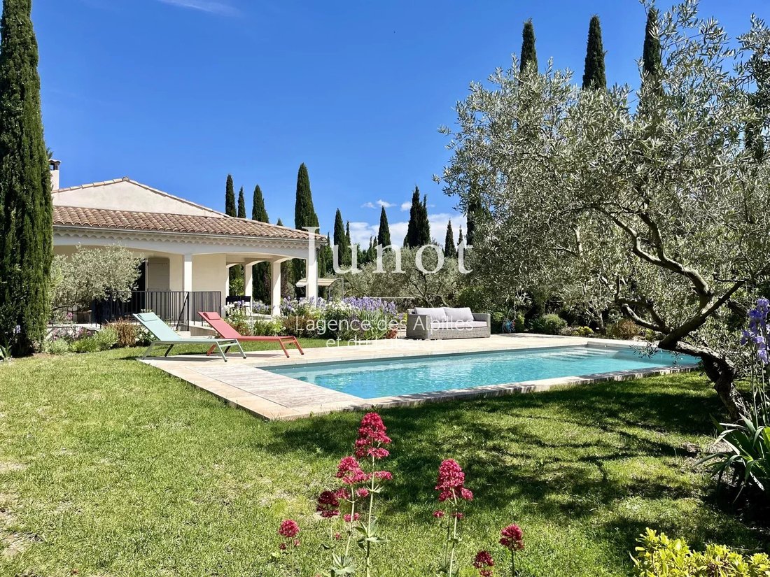 Villa in Eygalières, Provence-Alpes-Côte d'Azur, France 5 - 14197971