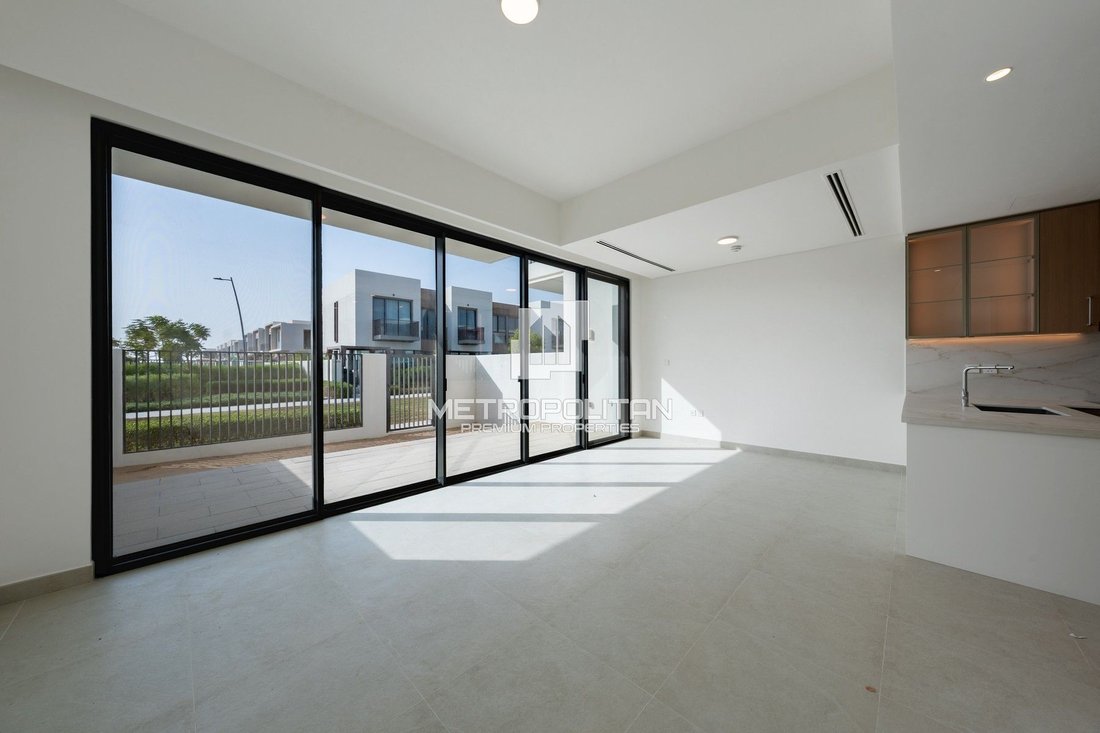 Townhouse in Al Yufrah 1, Al Yufrah, Dubai 2 - 18443479