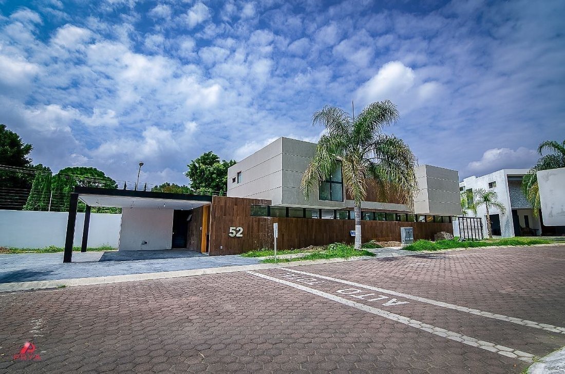 Townhouse in Fraccionamiento Rinconada Santa Anita, Jalisco, Mexico 3 - 18527895