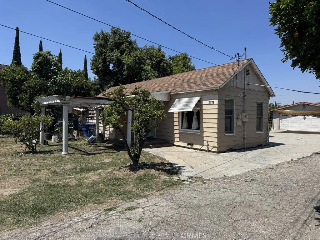 El Monte, California, United States 2 - 18529237