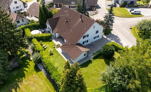 House in Safenwil, Aargau, Switzerland 1
