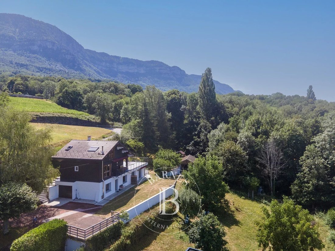 House in Pugny-Chatenod, Auvergne-Rhône-Alpes, France 5 - 18526632