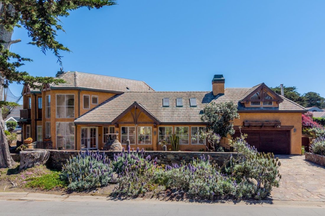 House in Pacific Grove, California, United States 1 - 17710402