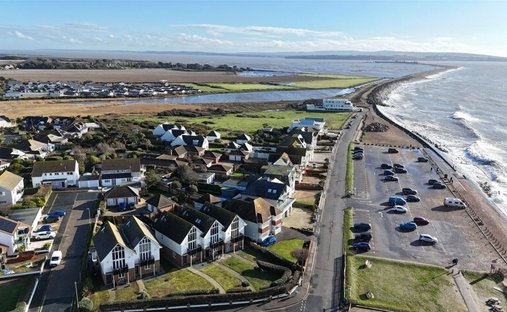 House in Milford on Sea, England 1