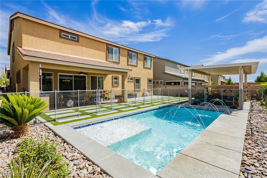 House in North Las Vegas, Nevada, United States 4 - 18528493