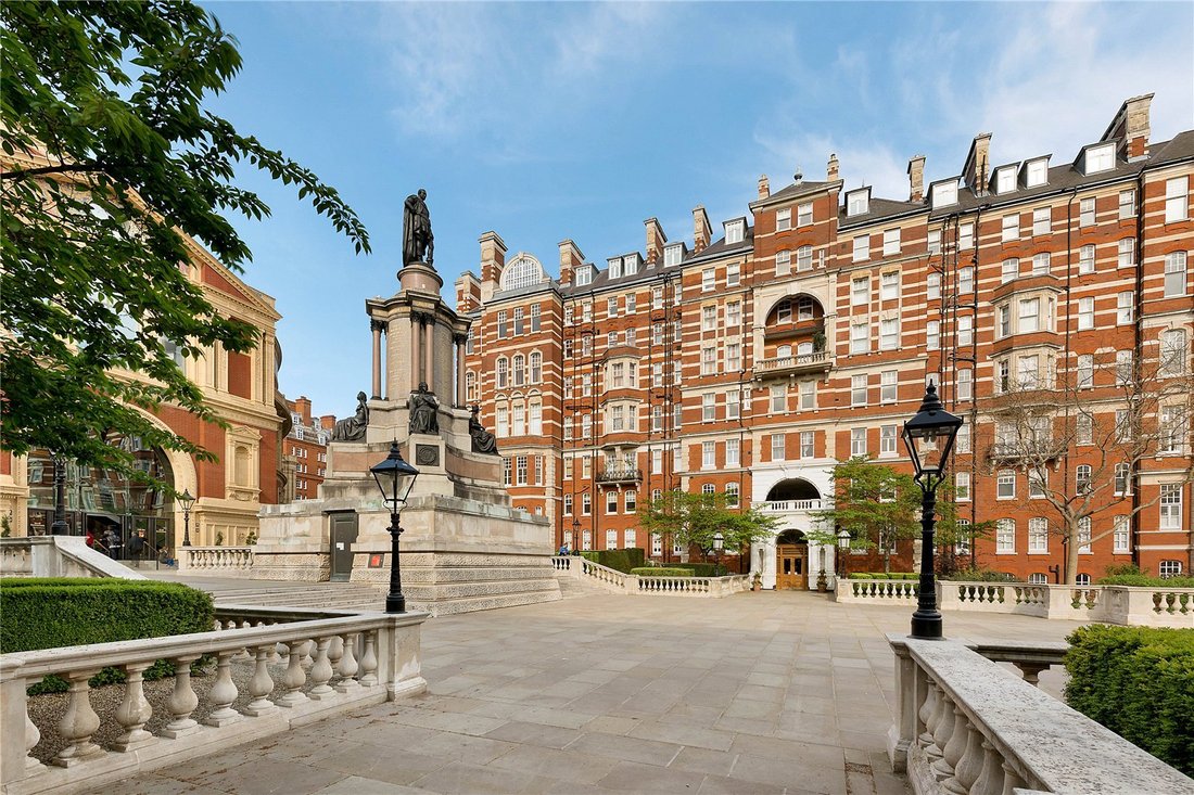 Apartment in South Kensington, Kensington And Chelsea, England 1 - 18526730