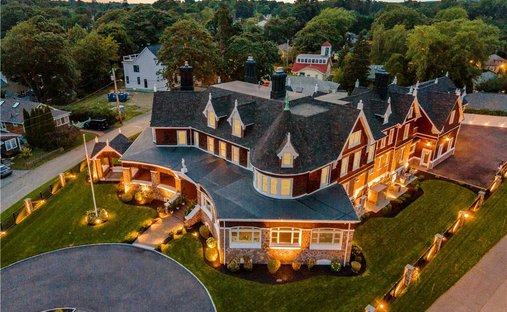 House in Barrington, Rhode Island, United States 1