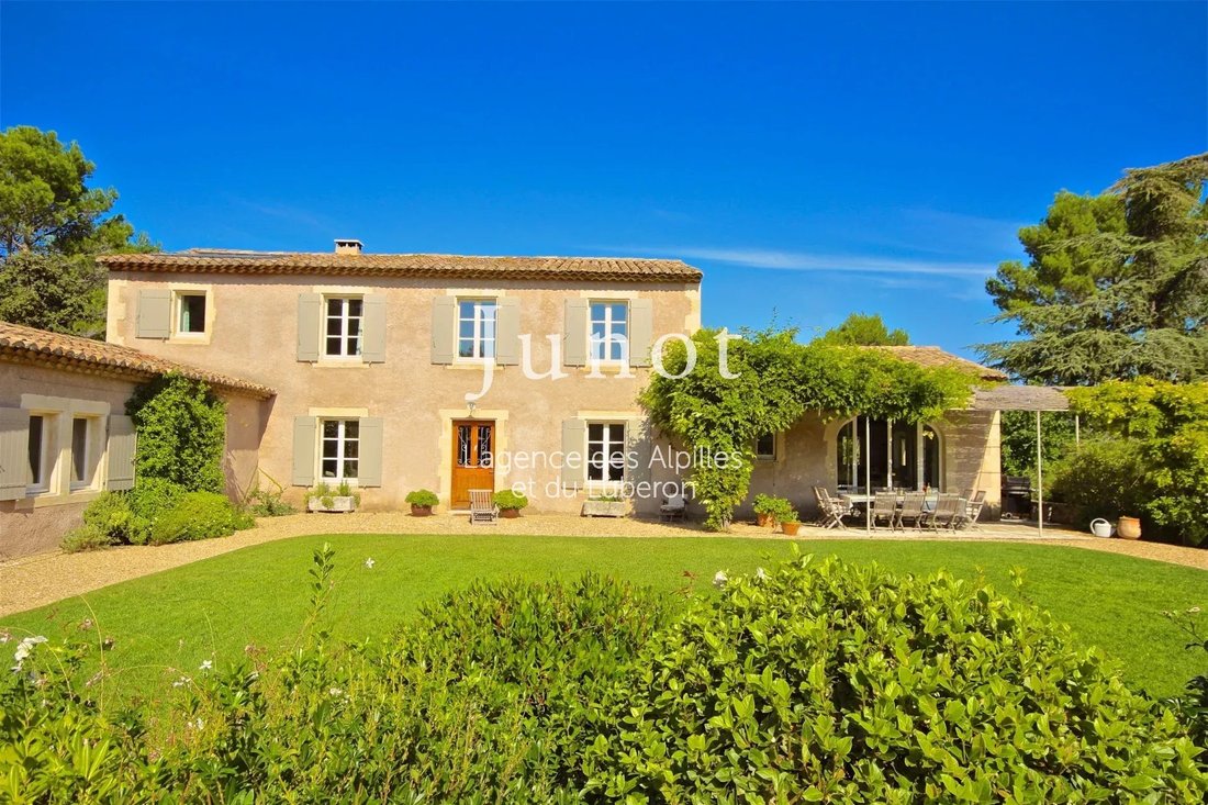 Country House in Eygalières, Provence-Alpes-Côte d'Azur, France 2 - 15242433