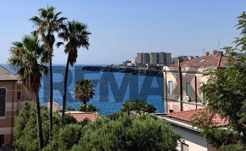 House in Cannizzaro-Carruba di Ognina, Catania, Italy 1