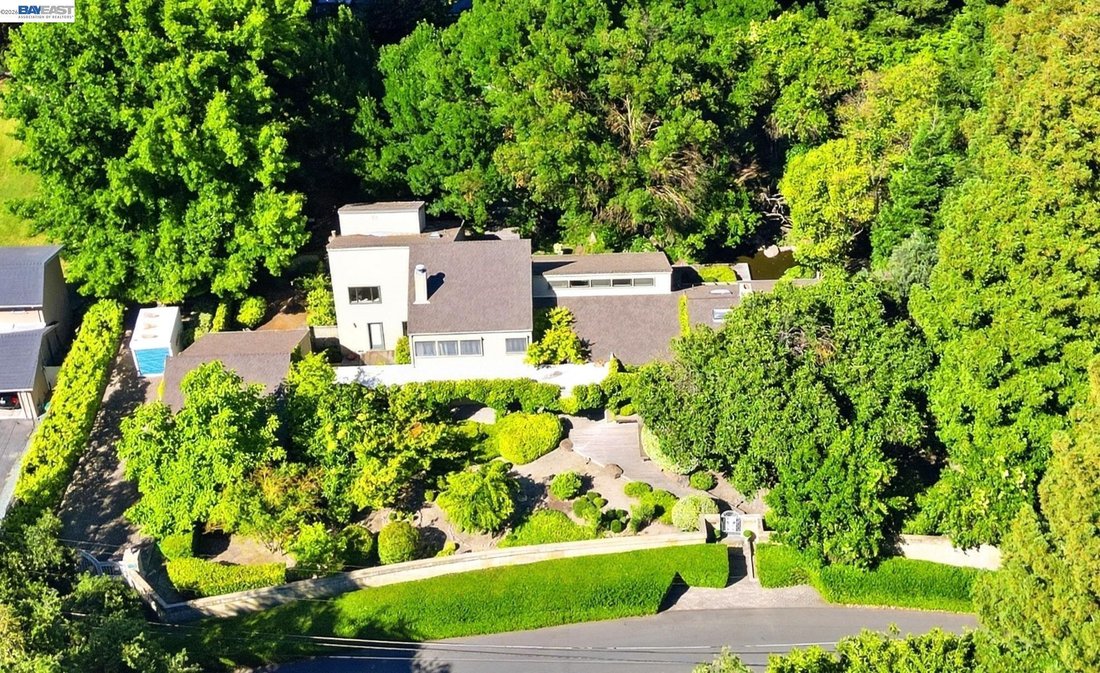 House in Stockton, California, United States 1 - 18095165
