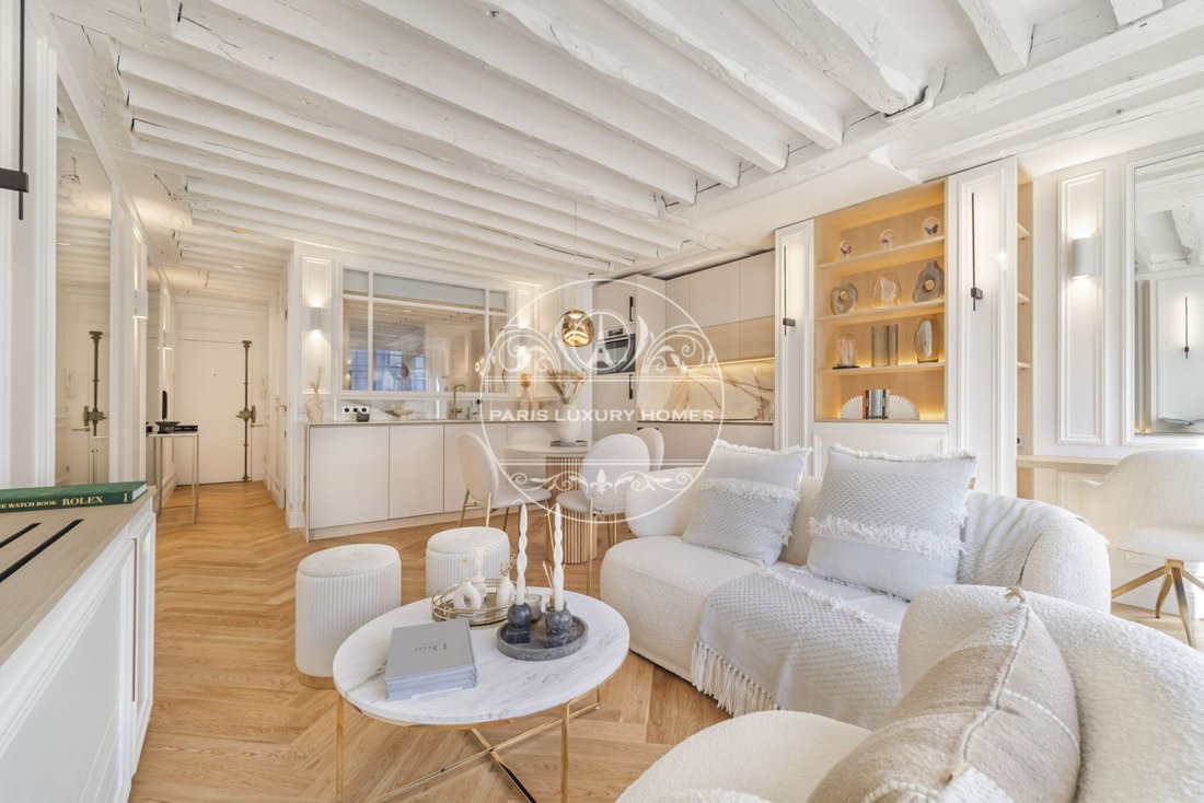 Apartment in Palais Royal, Paris 1er Arrondissement, Paris 3 - 18526129