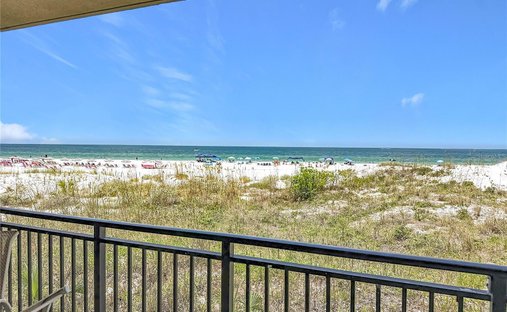 Condo in St. Pete Beach, Florida, United States 1