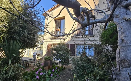 Villa en La Turbie, Provenza-Alpes-Costa Azul, Francia 1