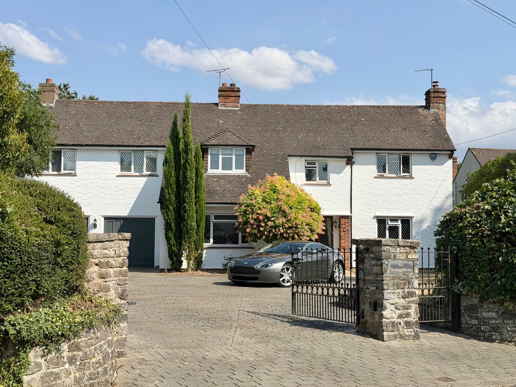 House in Bishop's Hull, England 1 - 18529576