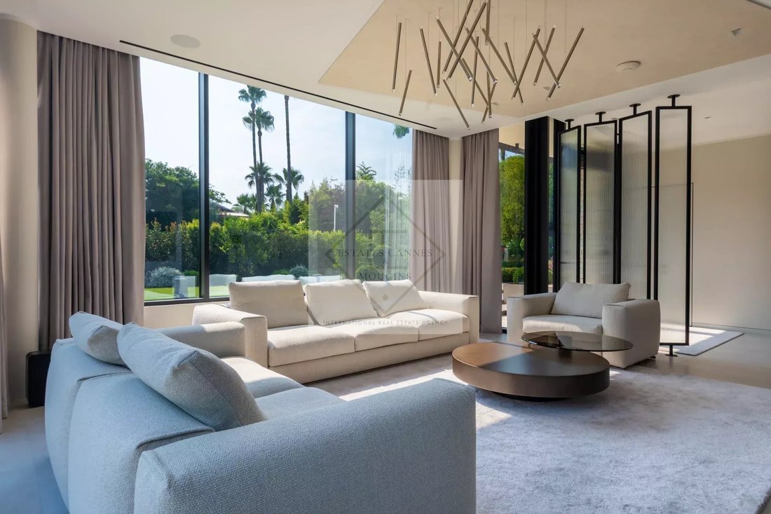 Villa in French Riviera, Provence-Alpes-Côte d'Azur, France 5 - 18526657