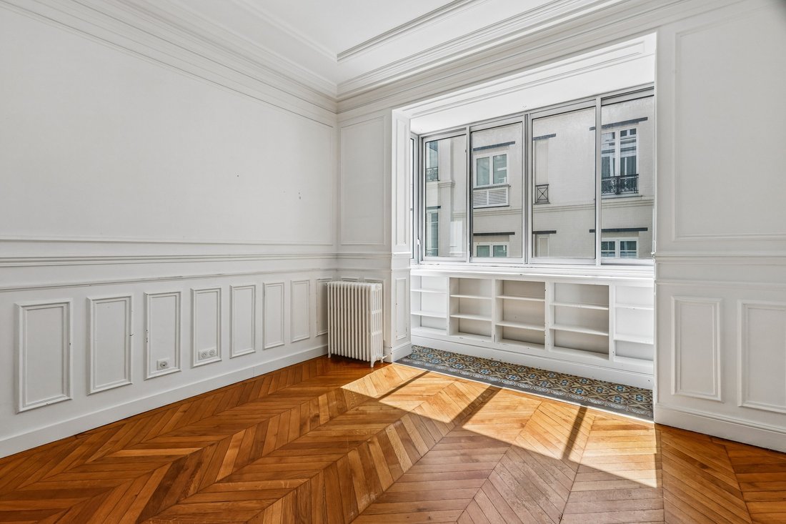Apartment in Hoche-Friedland, Paris 8e Arrondissement, Paris 4 - 18530174