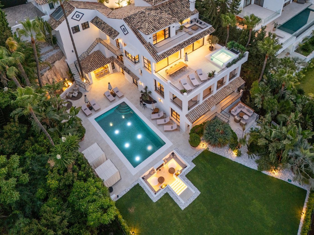 Villa in Puerto Banus, Marbella, Spain 1 - 18528301